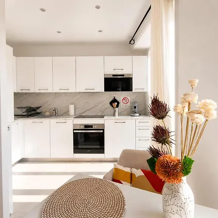 Lejlighed Renovated With Balcony & Side Sea View 25 Bis Promenade Des